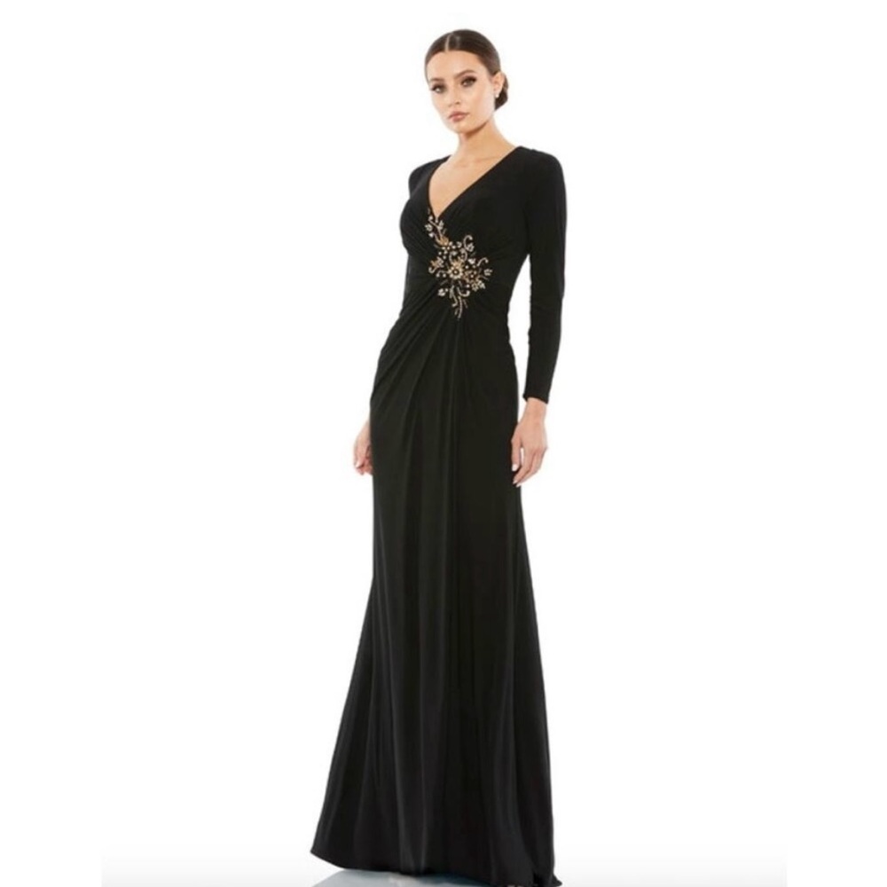 MAC DUGGAL Dress Size 12 Evening Gown Sequin Beaded Black V-Neck Long Sleeve